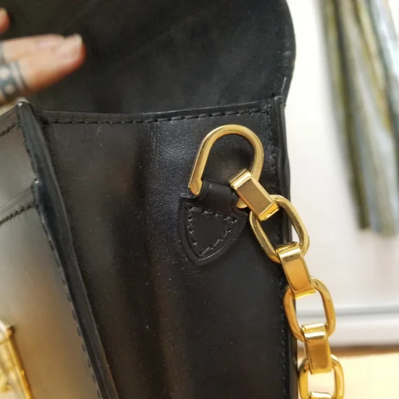 SOLD- Louis Vuitton Louise GM - Picture 9 of 15